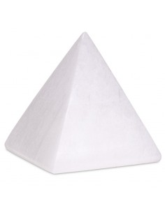 Piramide in Selenite