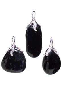 Gemstone pendant black...