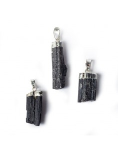 Ciondolo in Tormalina Nera grezza