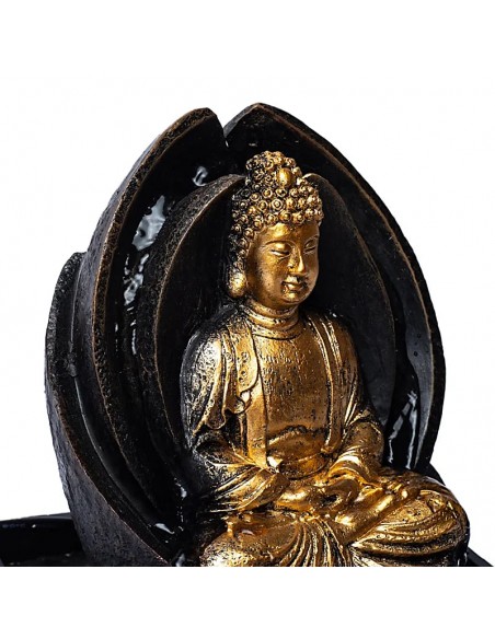 Fontana d'acqua Buddha in meditazione